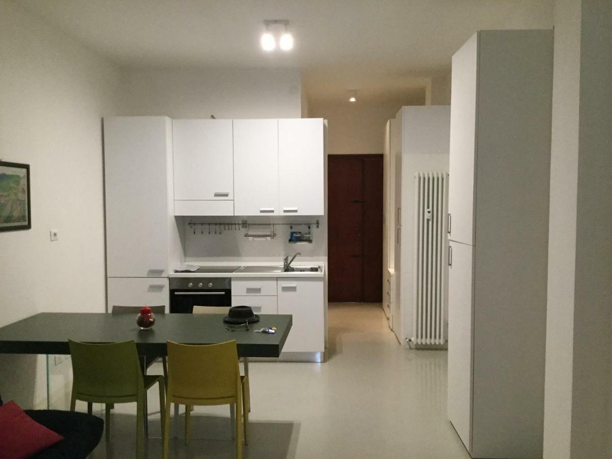 Monolocale Via Rasponi Apartment Ravenna Ngoại thất bức ảnh